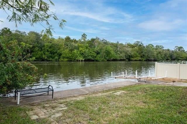 6807 Edgewater Dr, New Port Richey, FL 34652