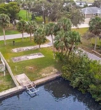 6807 Edgewater Dr, New Port Richey, FL 34652