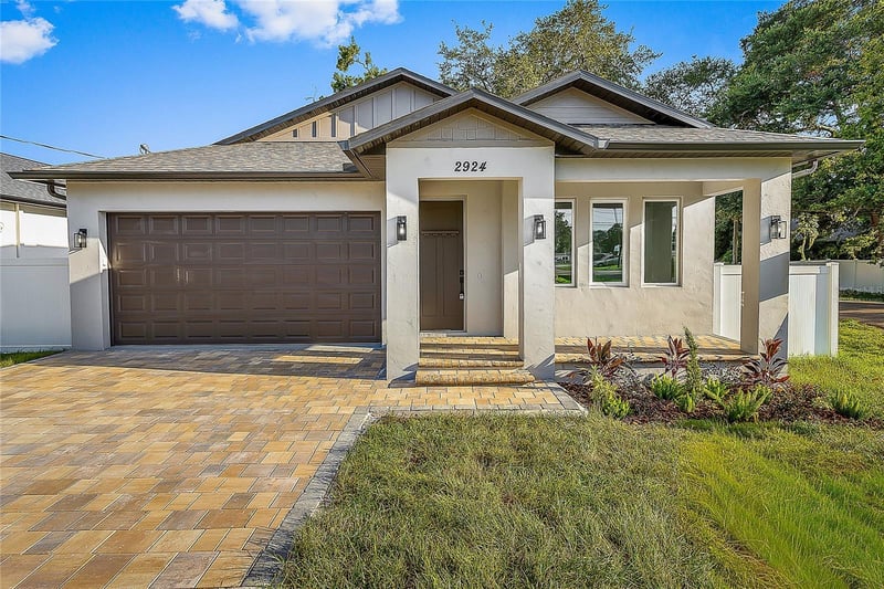 2922 Giddens Ave, Tampa, FL 33614