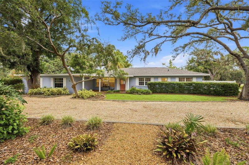 216 Inverness Ave, Temple Terrace, FL 33617