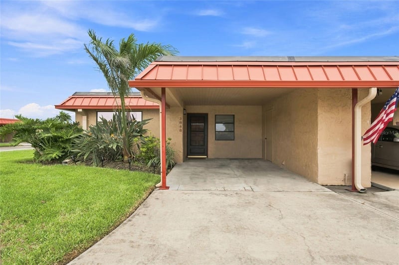 3868 Catalina Dr, Bradenton, FL 34210