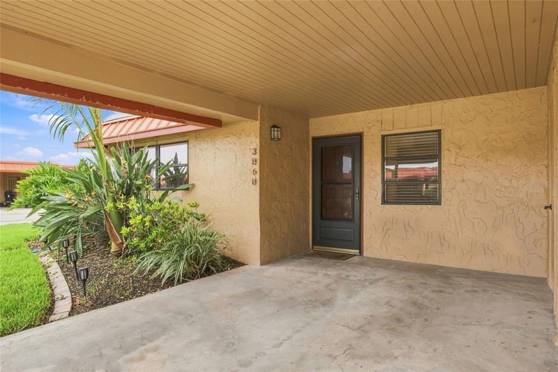 3868 Catalina Dr, Bradenton, FL 34210