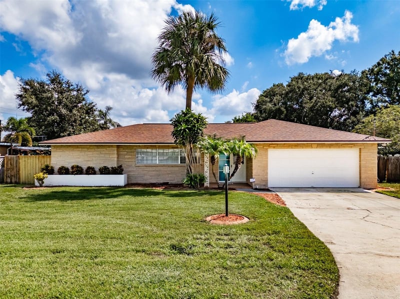 5004 Hesperides St, Tampa, FL 33611