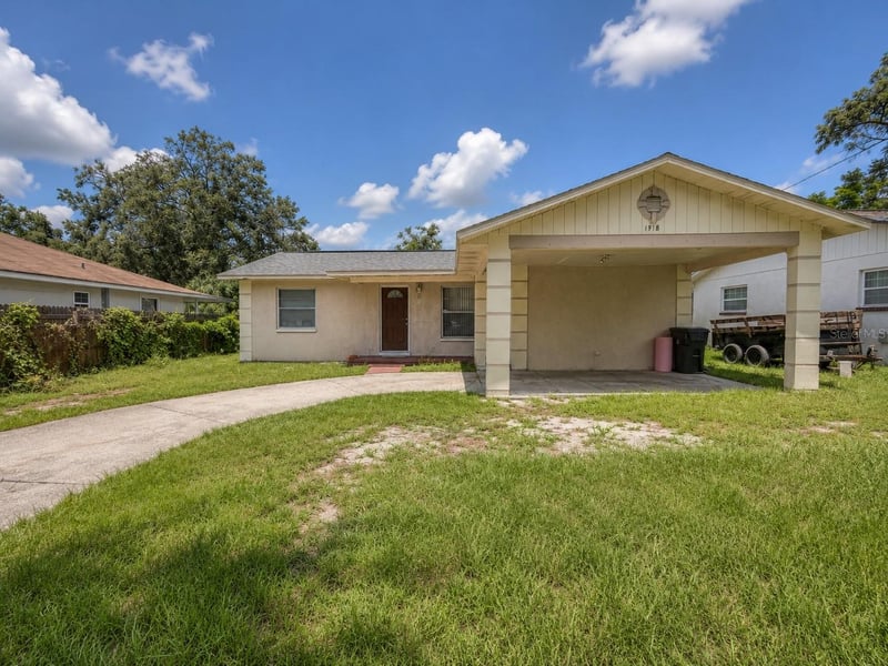 1918 Hanna Ave, Tampa, FL 33610