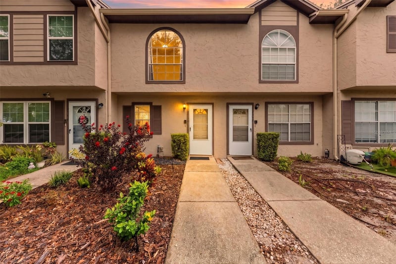 2350 Fletchers Point Cir, Tampa, FL 33613