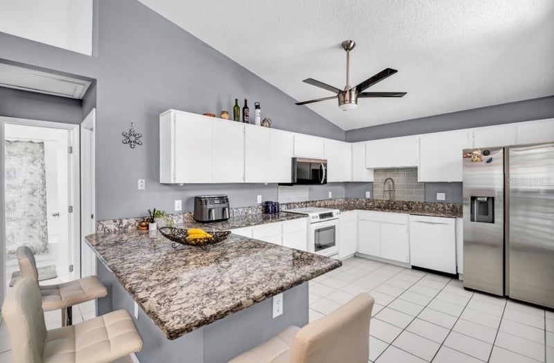 3067 Pointer Dr, Palm Harbor, FL 34683