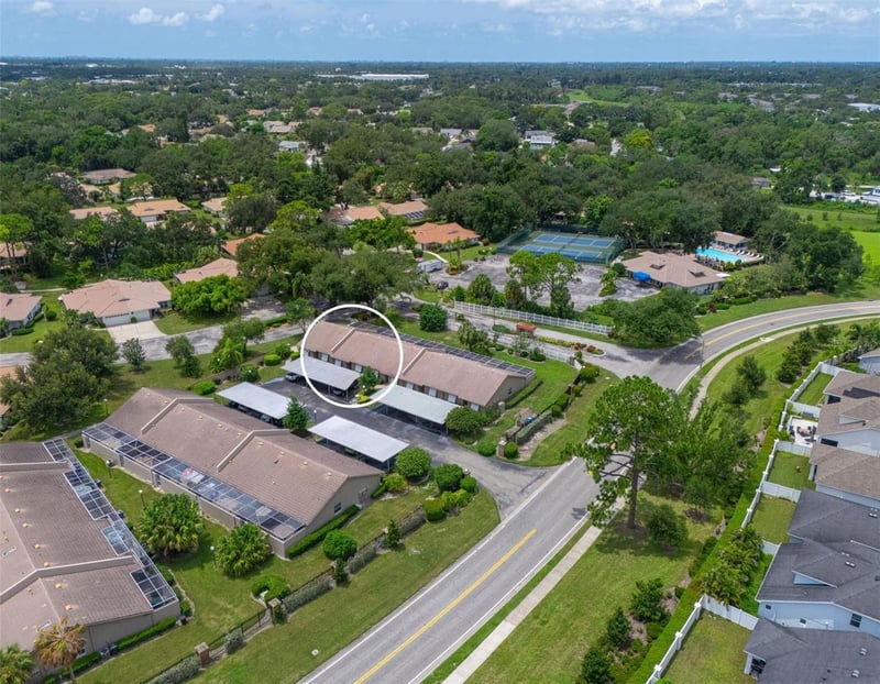 5506 37th St E #4, Bradenton, FL 34203