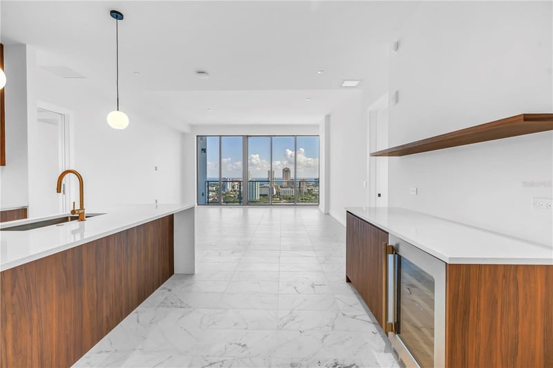 777 3rd Ave #1704, St Petersburg, FL 33701