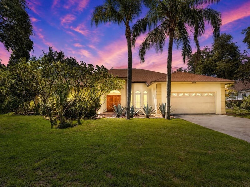 2704 Aston Ave, Plant City, FL 33566