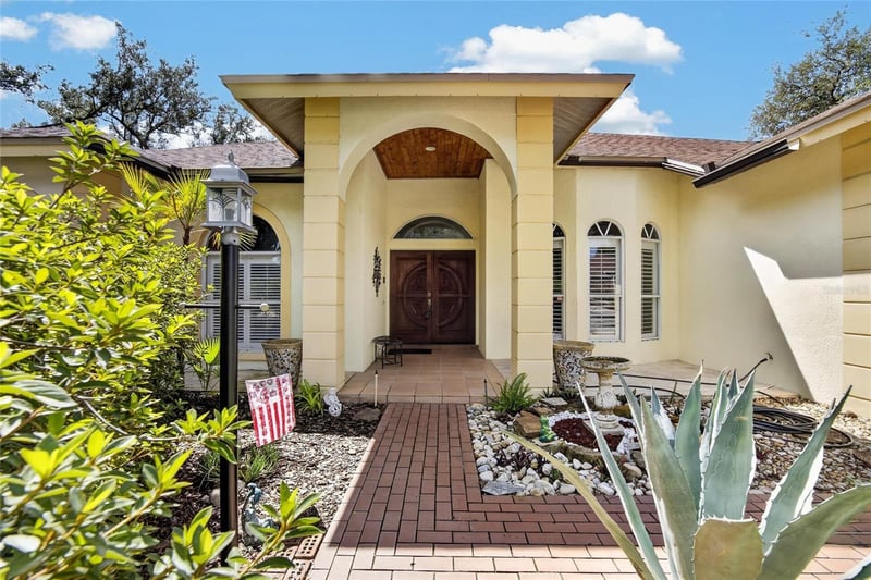 2704 Aston Ave, Plant City, FL 33566
