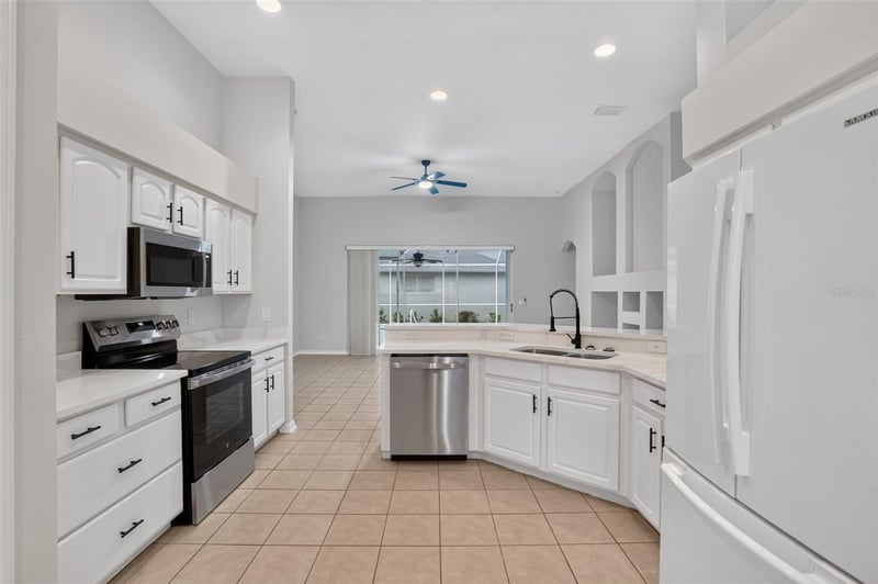 11610 Jordans Landing Ct, Riverview, FL 33569