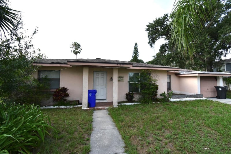 204 Shore Dr, Oldsmar, FL 34677
