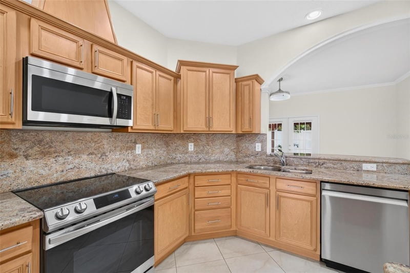 6026 113th Ave, Pinellas Park, FL 33782