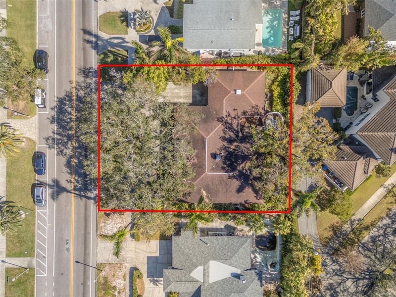 215 Snell Isle Blvd, St Petersburg, FL 33704