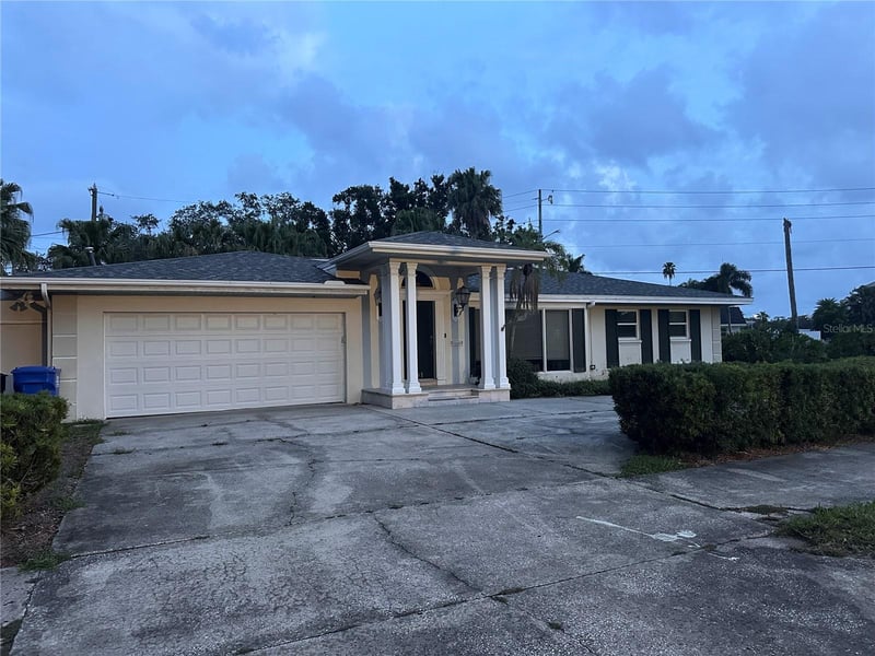 201 Snell Isle Blvd, St Petersburg, FL 33704