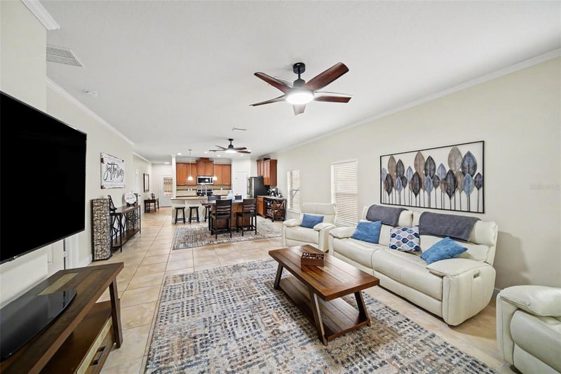 2722 Winglewood Cir, Lutz, FL 33558