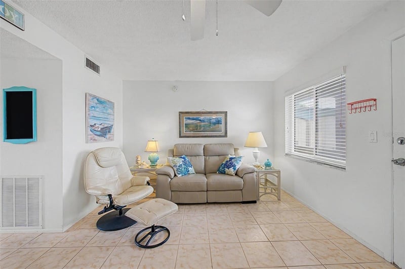 2110 Gulf Blvd #9, Indian Rocks Beach, FL 33785