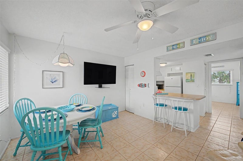 2110 Gulf Blvd #9, Indian Rocks Beach, FL 33785