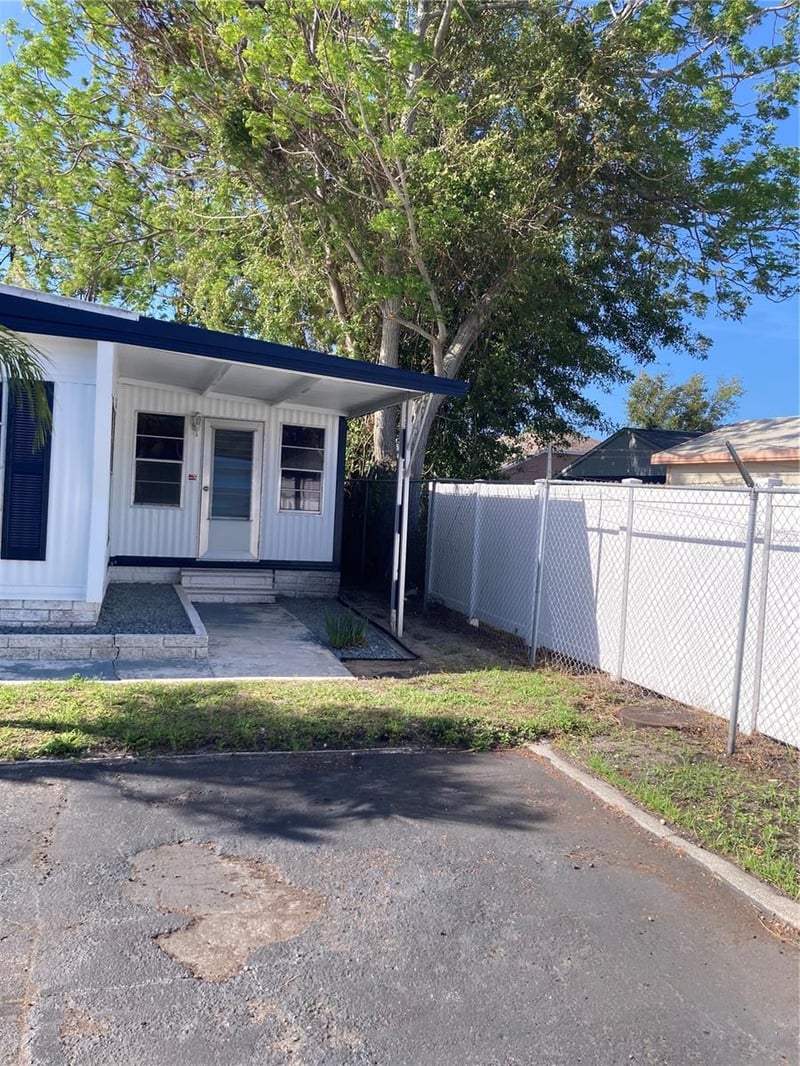 3212 Tiki Dr, Holiday, FL 34691