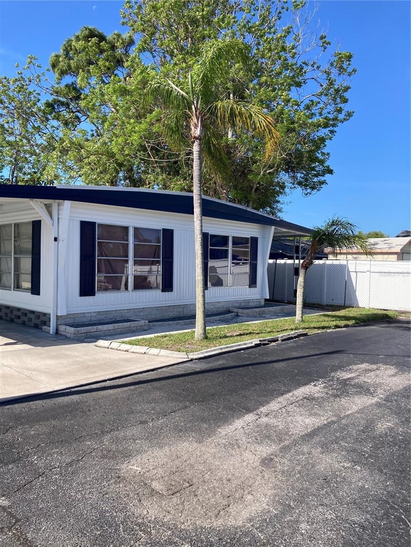 3212 Tiki Dr, Holiday, FL 34691