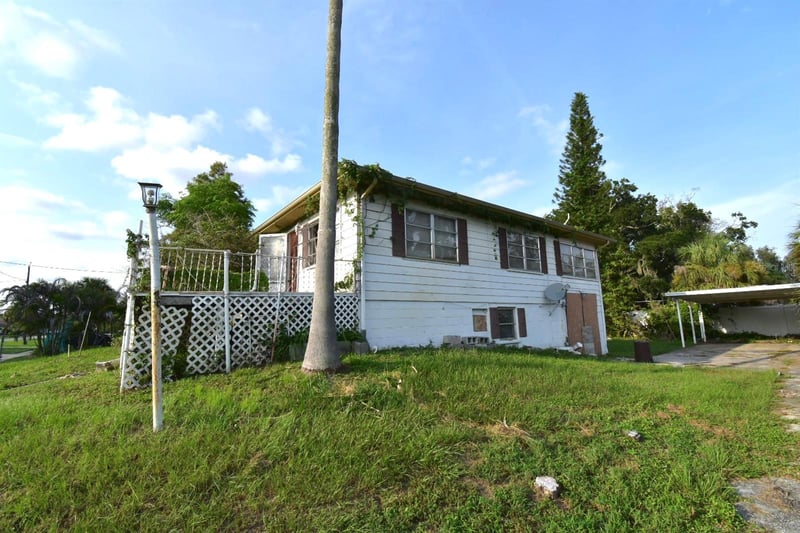 613 Chestnut St, Oldsmar, FL 34677