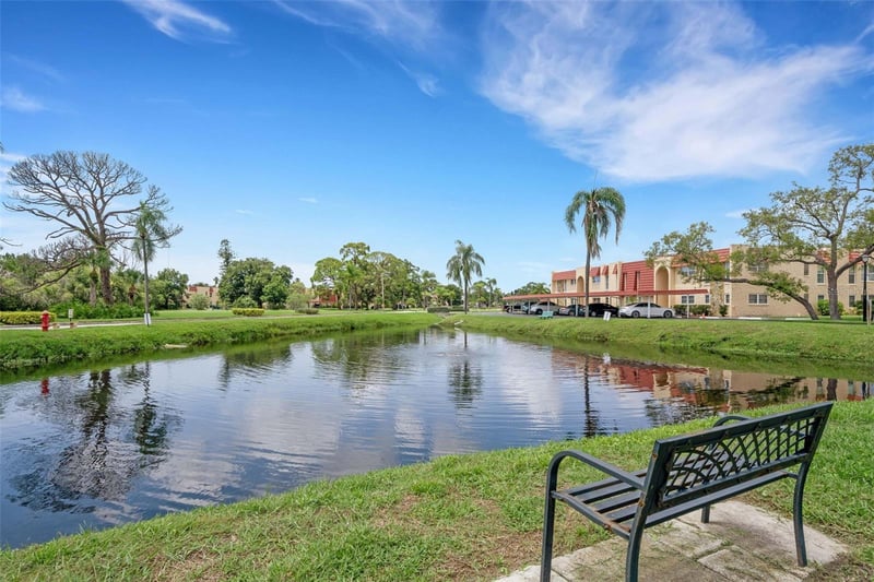121 Aspen Cir #121, Seminole, FL 33777