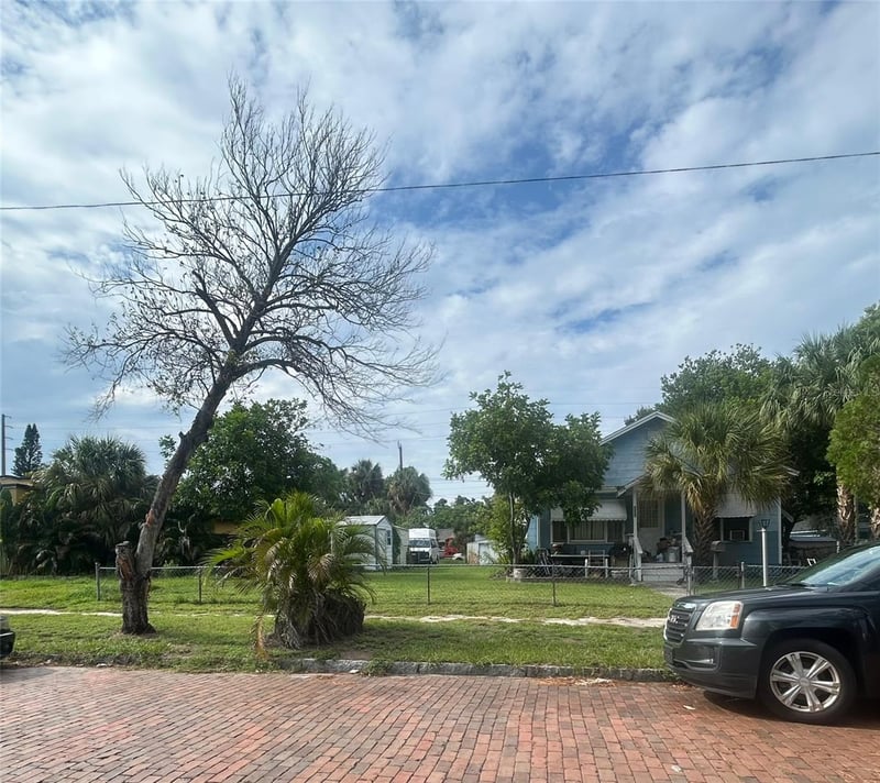 4227 2nd Ave, St Petersburg, FL 33711