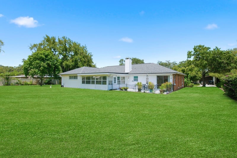920 Lake Forest Rd, Clearwater, FL 33765