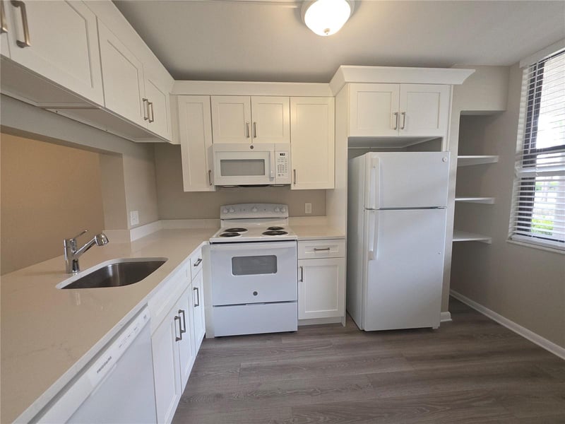 2049 Skimmer Ct #311, Clearwater, FL 33762