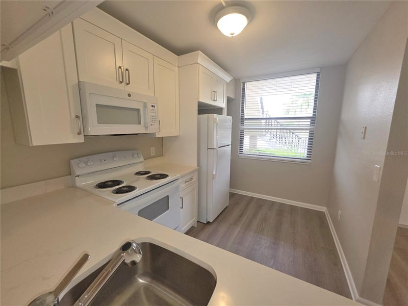 2049 Skimmer Ct #311, Clearwater, FL 33762
