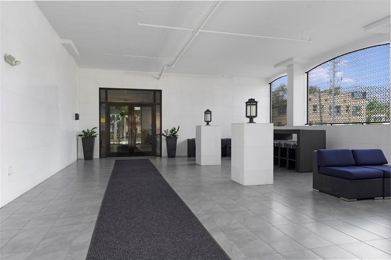 226 5th Ave #M02, St Petersburg, FL 33701