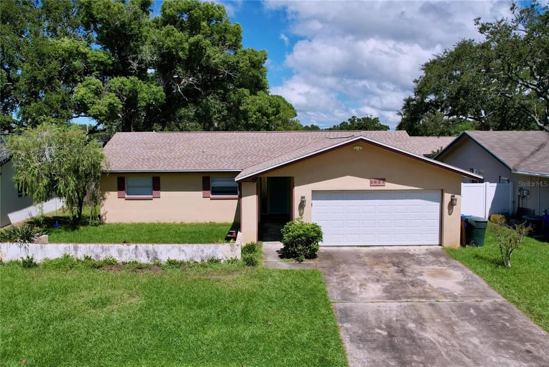 1622 Dale Cir S, Dunedin, FL 34698