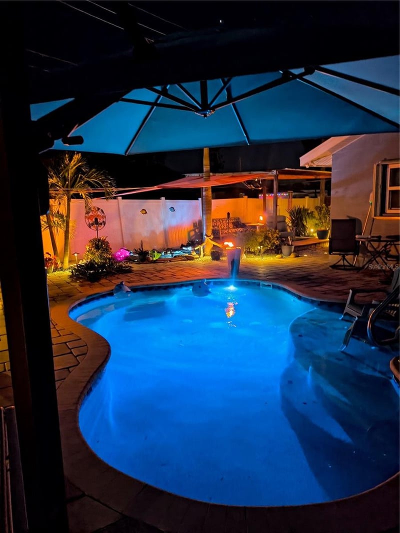 968 62nd Pl, St Petersburg, FL 33705