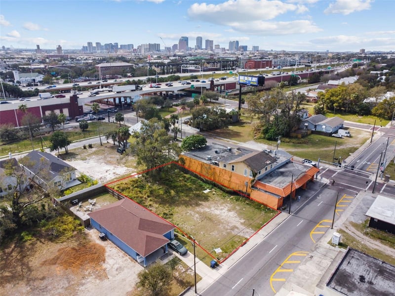 2213 Columbus Dr, Tampa, FL 33605