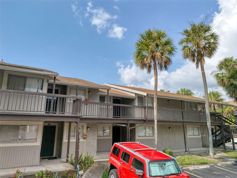 6334 Newtown Cir #34B4, Tampa, FL 33615