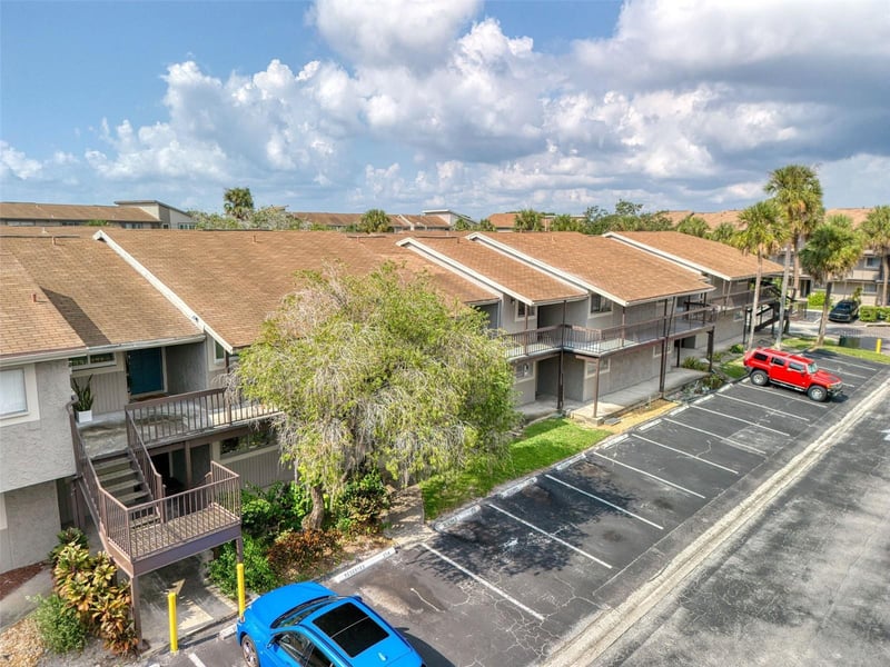 6334 Newtown Cir #34B4, Tampa, FL 33615