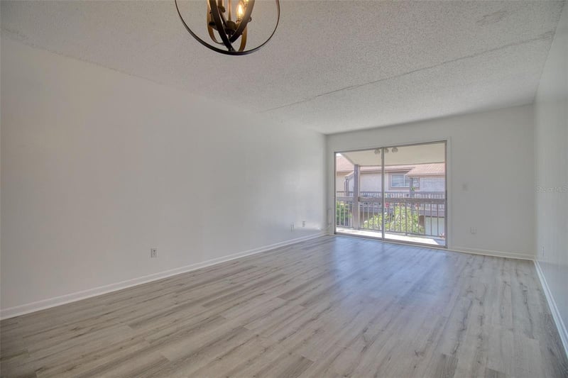 6334 Newtown Cir #34B4, Tampa, FL 33615