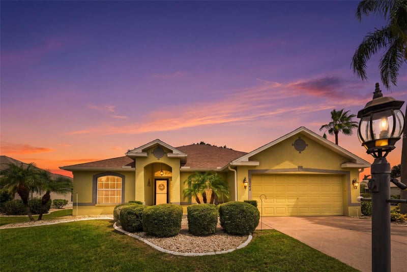 2242 Del Webb Blvd, Sun City Center, FL 33573