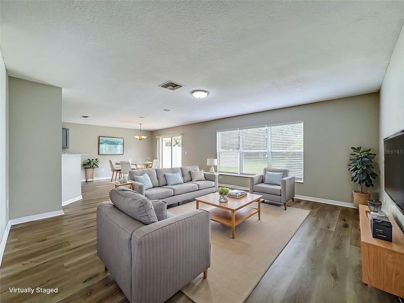 6320 Magnolia Trails Ln, Gibsonton, FL 33534
