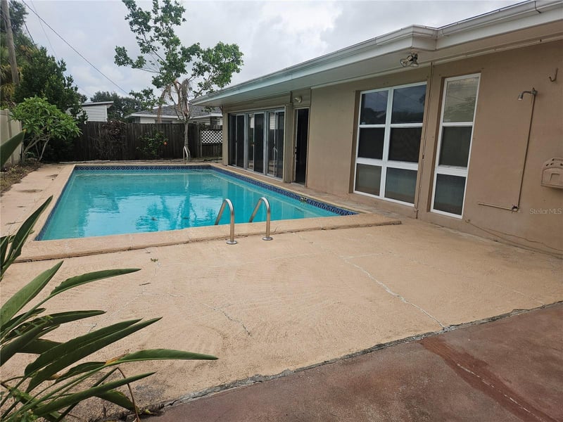 1820 Lombardy Dr, Clearwater, FL 33755