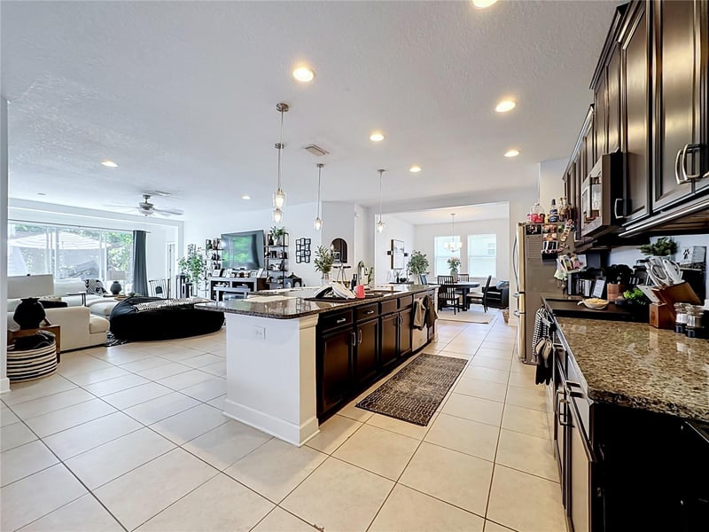 10457 Waterstone Dr, Riverview, FL 33578