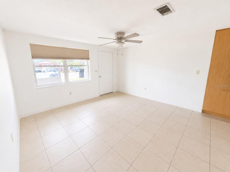 3303 Eisenhower Dr, Holiday, FL 34691