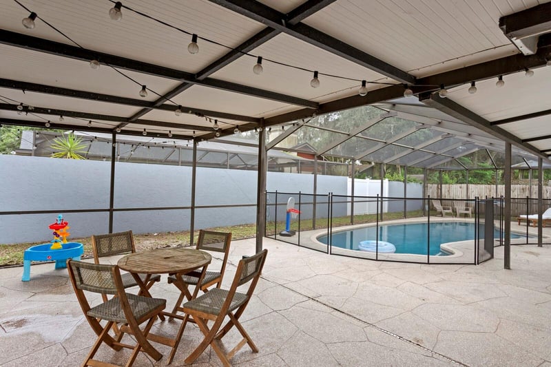 12803 Rain Forest St, Temple Terrace, FL 33617
