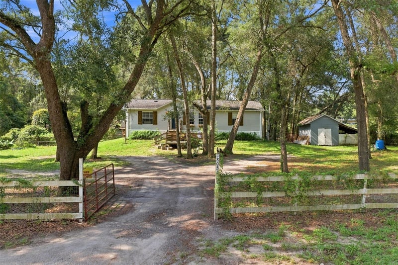 18051 Porsche Pl, Spring Hill, FL 34610