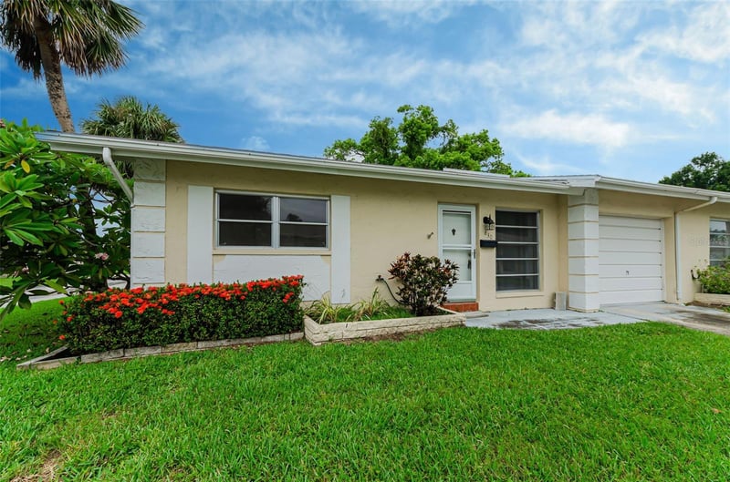 830 Cambridge Ct, Dunedin, FL 34698