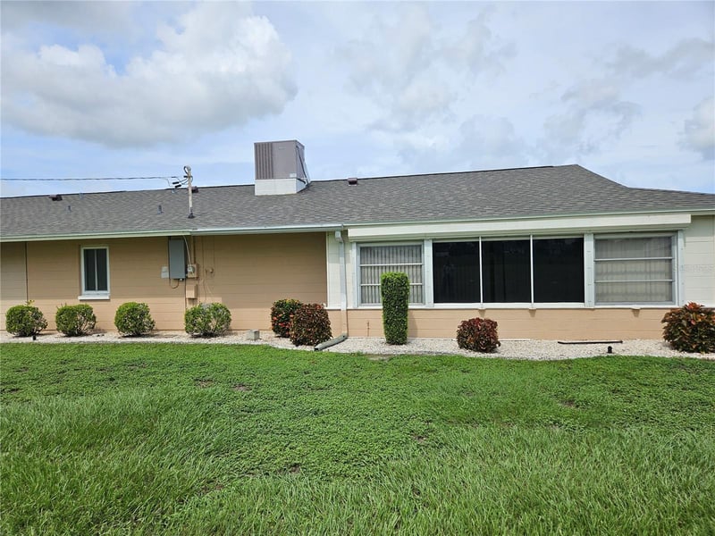 1505 Pebble Beach Blvd, Sun City Center, FL 33573
