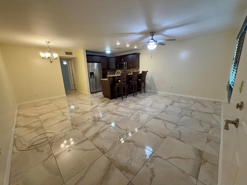 9109 Hillsborough Ave #J109, Tampa, FL 33615