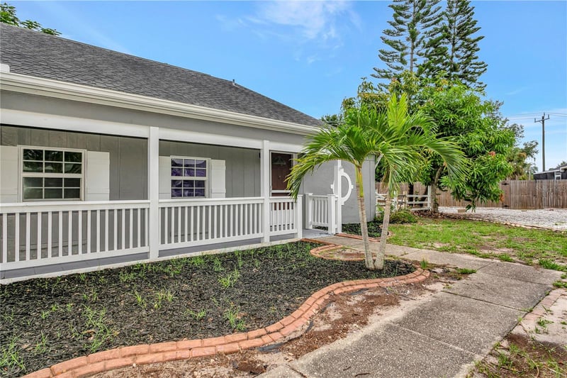 5680 25th Street Cir, Bradenton, FL 34203