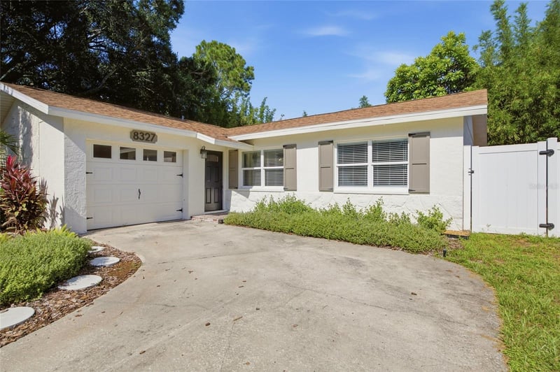 8327 Jennifer Ln, Seminole, FL 33777