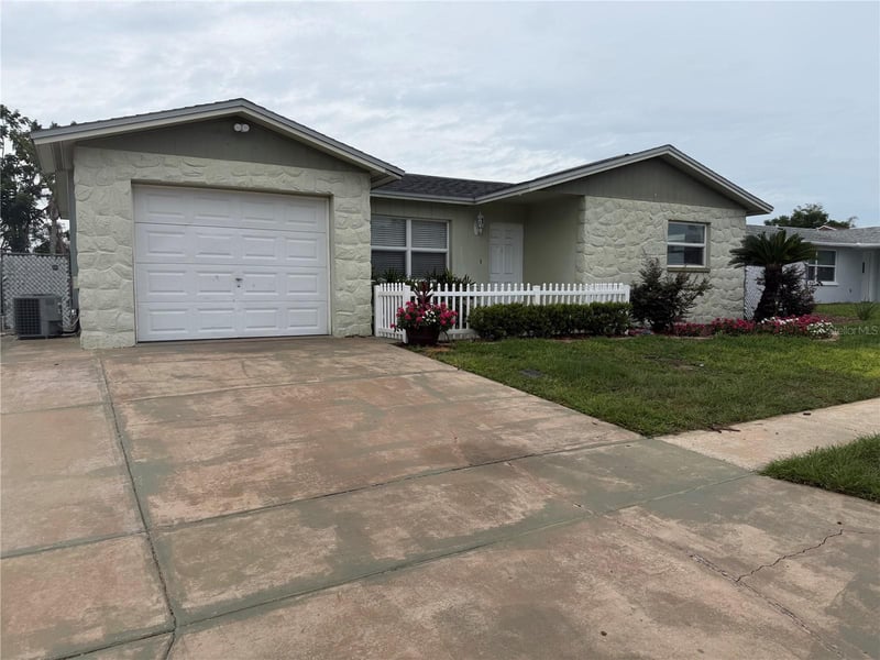 6310 Diamond Dr, New Port Richey, FL 34653